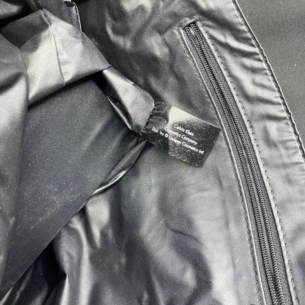 Calvin Klein Black Large Fabric Shoulder Bag - Picture 9 of 10
